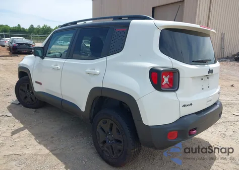 2018 Jeep Renegade Trailhawk 4X4 from USA, damaged, VIN ZACCJBCBXJPG75045